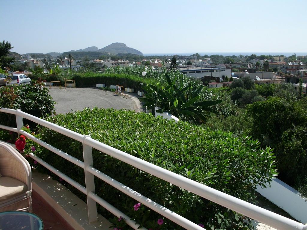 Iris Hotel Afantou Exterior foto
